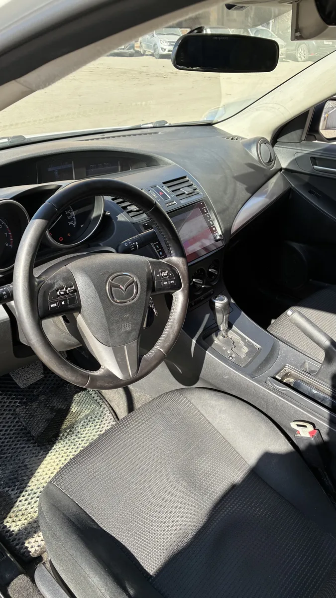 Mazda 3 II (BL) Рестайлинг, 2013