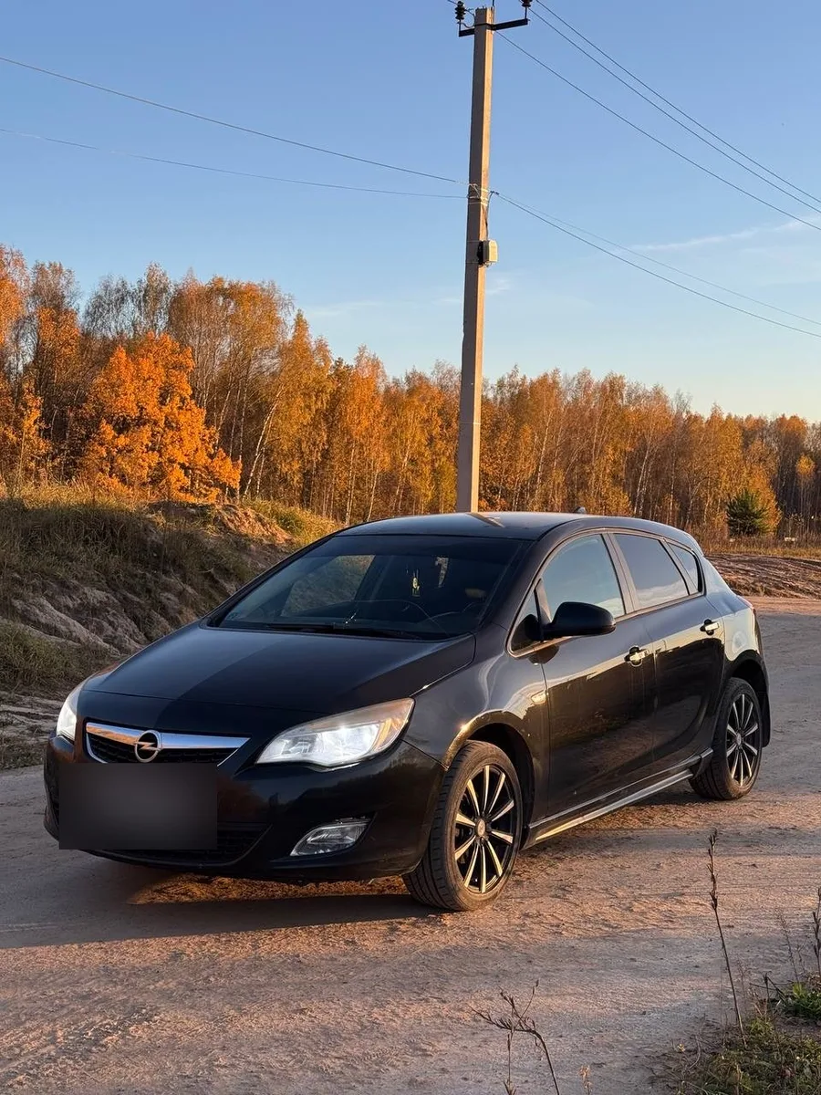 Opel Astra J Рестайлинг, 2012