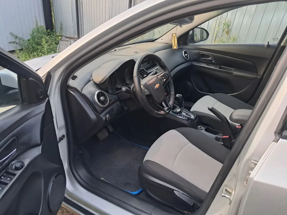 Chevrolet Cruze I, 2011