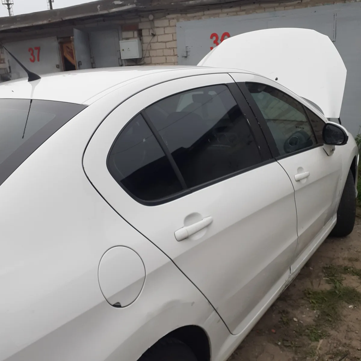 Peugeot 408 I, 2014