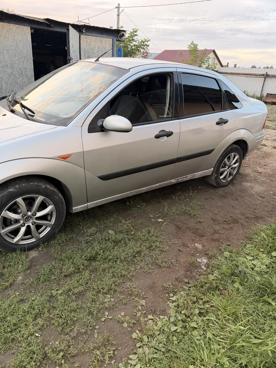 Ford Focus I Рестайлинг, 2002