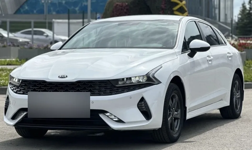 Kia K5 III, 2021